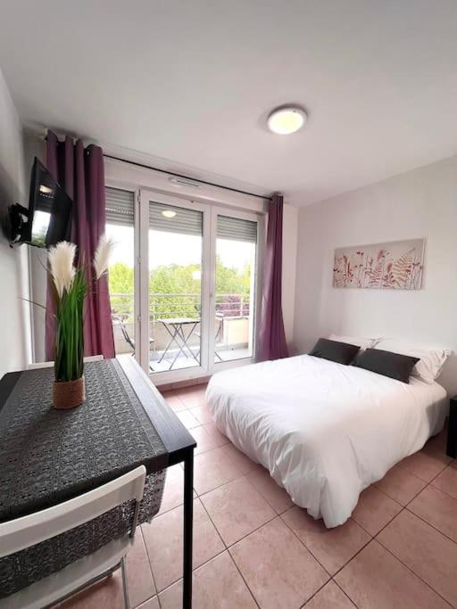 B210 Appartement Disneyland Paris Parking Et Wifi Montévrain Exterior photo